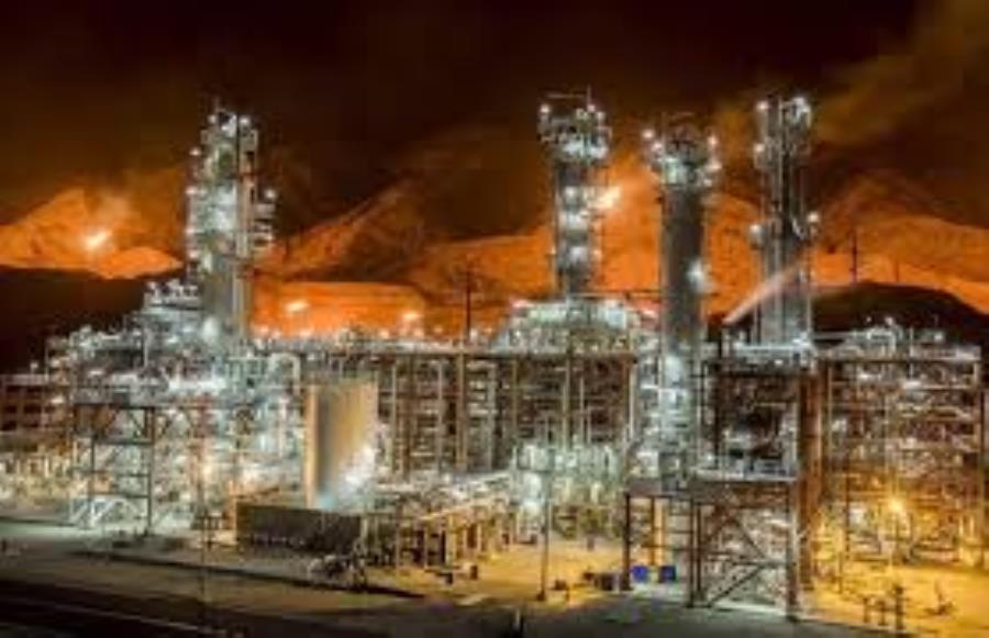 رصد تحولات جهانی، راهکار افزایش سهم پتروشیمی ایران

